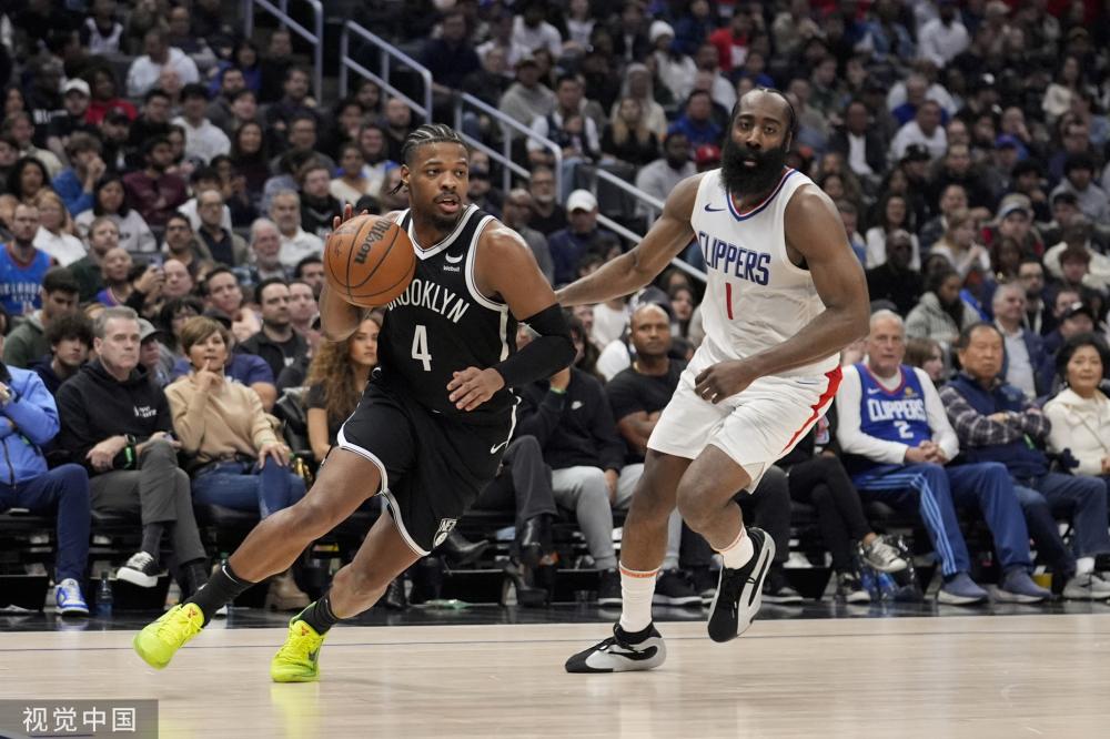 的中场核心 的中场核心