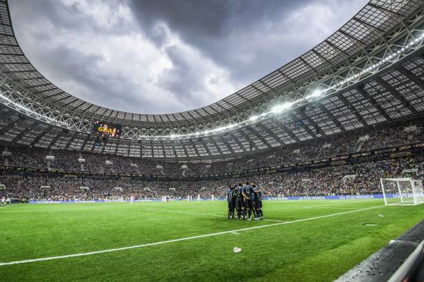 是值得敬佩 是值得敬佩